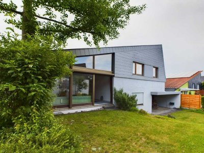 Ein besonderes Einfamilienhaus mit schönem Garten in toller Lage