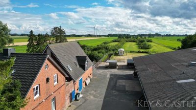 Traumhaftes Anwesen für Pferdebesitzer - Kernsaniertes Landhaus, flutsicher, auf 2,9 Hektar Land: mi