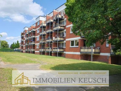 Erdgeschosswohnung mit Balkon und zwei große Zimmer, zentral, gut & günstig