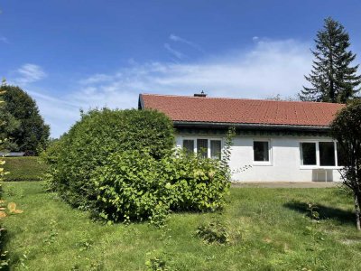 Lenggries | 69er Retro Bungalow (Heizung und Fenster erneuert) auf großem Grundstück Isar Ostseite