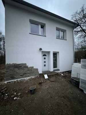 Charmante Erdgeschosswohnung mit Terrasse und optionalem Garten in idyllischer Lage