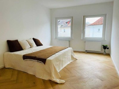 Erstbezug nach Sanierung: Zentrale 4-Zimmer-Wohnung mit Balkon - 5,3% Mietrendite