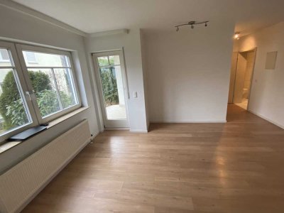 Renovierte 2-Zimmer-Terrassenwohnung mit Einbauküche und Garage in Wiesbaden-Erbenheim