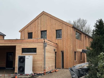 Moderne Neubauwohnung mit Erstbezug - nachhaltig, stilvoll und lichtdurchflutet