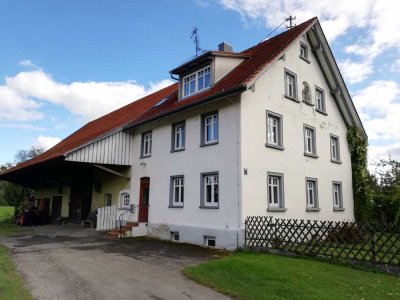 Schönes ehemaliges Bauernhaus mit großem Garten zwischen Bad Saulgau und RV, nähe Badesee