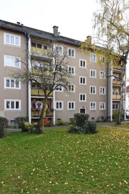 Gemütliche 1 Zimmer Wohnung mit Balkon und Dusche in ruhiger Lage