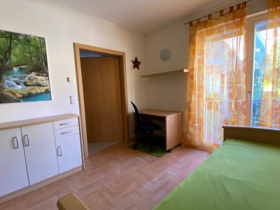 Gemütliches WG-Zimmer für Studentin in exklusiver Neubauwohnung in Durlach
