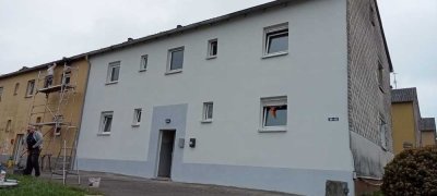 199.02 Schöne 2 ZKB Wohnung Hohlstr. 66 in Idar-Oberstein Besichtigung: