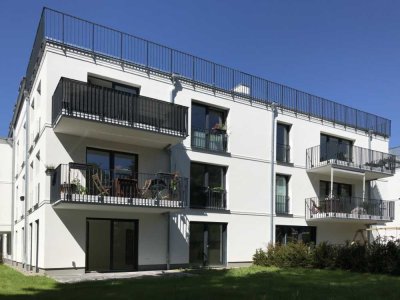 St. Jürgen-Palais: Neuwertige Wohnung mit Dachterrasse!