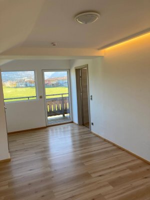 Schöne 2-Raum-Wohnung mit EBK und Balkon in Kössen