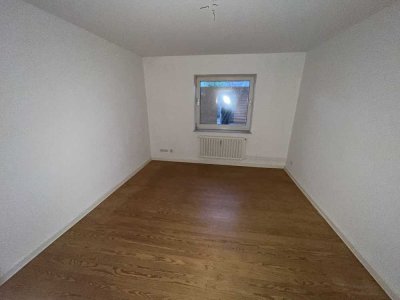 2 Zimmer Wohnung mit Terrasse.