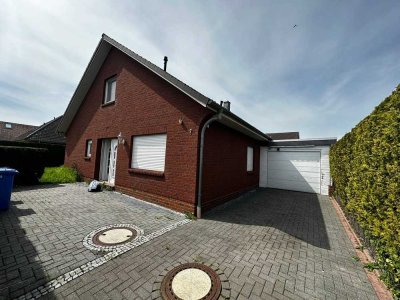 Perfektes Einfamilienhaus mit tollem eingezäuntem und uneinsehbarem Grundstück ohne Makler!!!