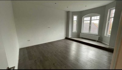 Modernisierte 2-Zimmer-Wohnung mit EBK in Westoverledingen