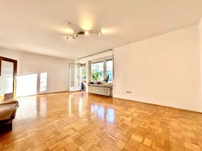 Großzügige 3,5-Zimmer-Wohnung mit Balkon! Sofort frei!