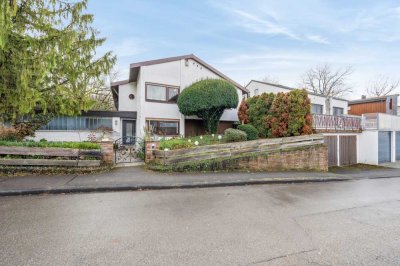 Freistehendes Einfamilienhaus mit Weitblick in bester Lage