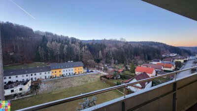 Geförderte 3 Zimmerwohnung mit Loggia und Stellplatz