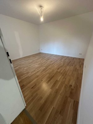 Großzügige 3,5-Zimmer-Erdgeschosswohnung mit Balkon in Braunschweig nahe Kastanienallee