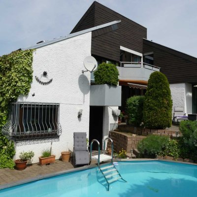 Traumhaus mit Pool und ELW in Büttelborn.