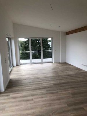 Dachgeschoss-Wohnung in Offenbach - Bieber / BJ 2024 / A14