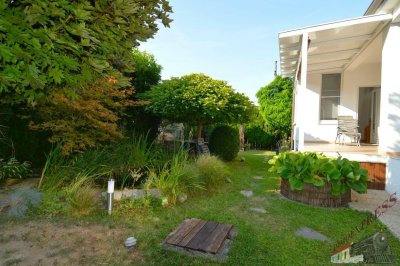 Saniertes Einfamilienhaus mit Garage und uneinsehbarem Garten + 1.223 m² Obstgarten