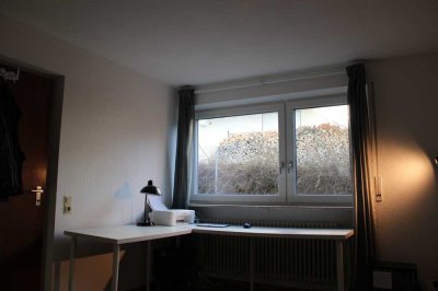 Stilvolle 1-Zimmer-Souterrain-Wohnung mit Einbauküche in Ulm