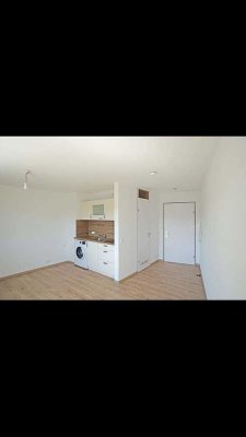 Attraktive 1-Zimmer-Whg in Frickenhausen, Balkon, EBK ab 01.04. oder sofort mgl.