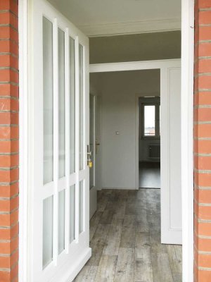 Schön, helle 2-Raum-Wohnung mit Einbauküche und Ausblick inkl Garage