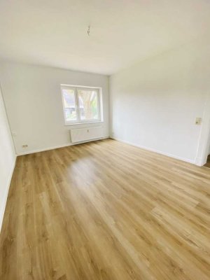 ***Tolle 3-Raumwohnung mit Einbauküche in ruhiger Lage***