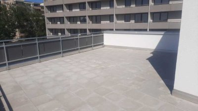 Vollmöbliertes Penthouse in studentischem Wohnen mit Dachterrasse und großem Kellerabteil!