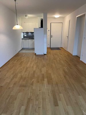 Seniorengerechte helle 2-Zimmer-Wohnung mit gehobener Ausstattung, EBK und Balkon in Ladenburg