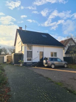 Eigentumswohnung in ruhig gelegenen Zweifamilienhaus