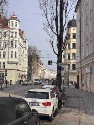 FREI-Wunderschöne 3-Zimmer-Altbauwohnung in Haidhausen – Individuell gestaltbar