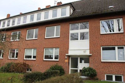 TT bietet an: Möblierte 3-Zimmer-Mietwohnung mit 2 Schlafzimmern und Einbauküche im schönen Vi