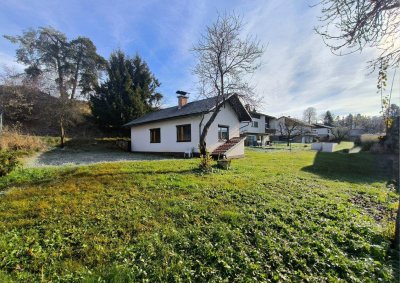 Wunderschönes, sonniges Baugrundstück mit kleinem Häuschen auf ca. 1300m² in TOP-Wohnlage in Kühnsdorf zu verkaufen!