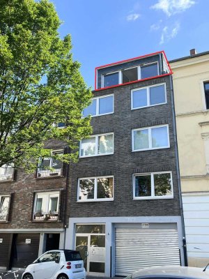 Über den Dächern von Köln:
Gepflegte 2-Zimmer-Wohnung mit Balkon und Einbauküche