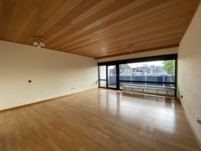 Schöne und modernisierte 2-Raum-EG-Wohnung mit Balkon in Remscheid
