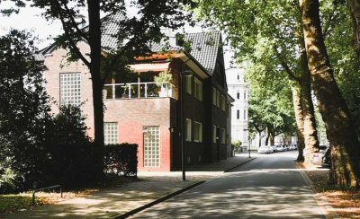 Einfamilien-Stadthaus mit Einliegerwohnung - TOP-Lage