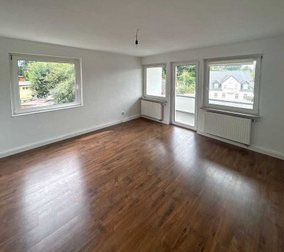 Renovierte 3-Zimmer-Wohnung mit Balkon