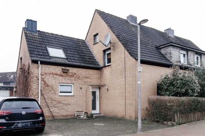 Provisionsfrei! Geräumige Doppelhaushälfte inkl. neuer Gasheizung, Garten und Garage