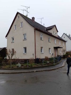 Renovierungsbedürftige 3-Zimmer-Wohnung in Schnaittach