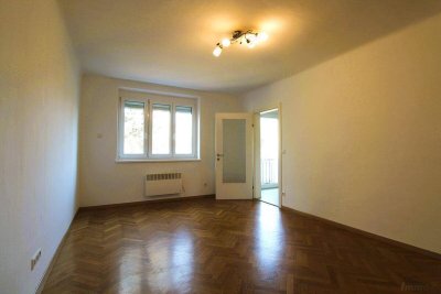 GEPFLEGTE 2 ZIMMER WOHNUNG WESTBALKON NÄHE AVL/FRÖBLPARK