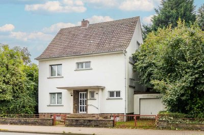 Charmantes Einfamilienhaus mit Bebauungspotenzial mitten in Leverkusen-Lützenkirchen