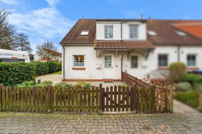 Stuhr - Moordeich I Gepflegtes Reihenendhaus mit schönem Garten I Carport und Pkw-Stellplatz