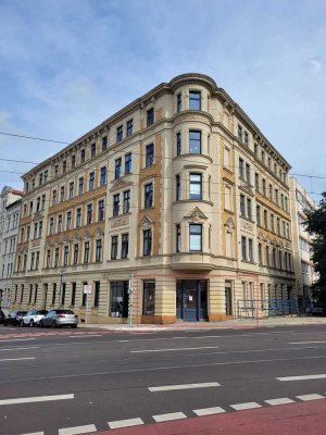 Elbnah Wohnen I Tageslichtbad mit Dusche und Wanne I Dachterrasse und moderner Einbauküche