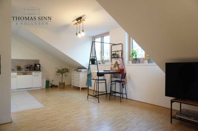 2 Zimmer Wohnung im sanierten Altbau - Charmant - Neuwertig - Zentral