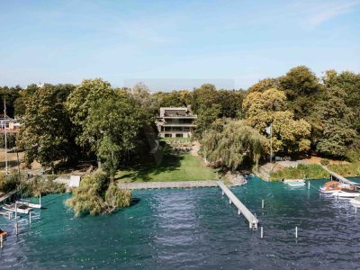 In absolut erster Wasserlinie Designer Wohnungen  Am Großen Wannsee auf privatem Parkgrundstück