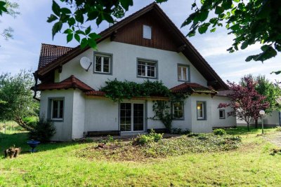 Charmantes Einfamilienhaus mit großzügigem Garten in Wartberg!