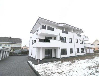 Erstbezug Neubau 3 Zimmer Erdgeschosswohnung mit Garage