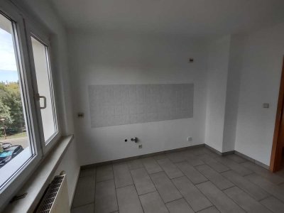 Frisch renovierte Wohnung mit großer Küche,  Bad, Abstellraum