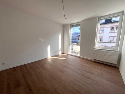 Erstbezug nach Sanierung mit Balkon: attraktive 3-Zimmer-Wohnung in Bruchsal